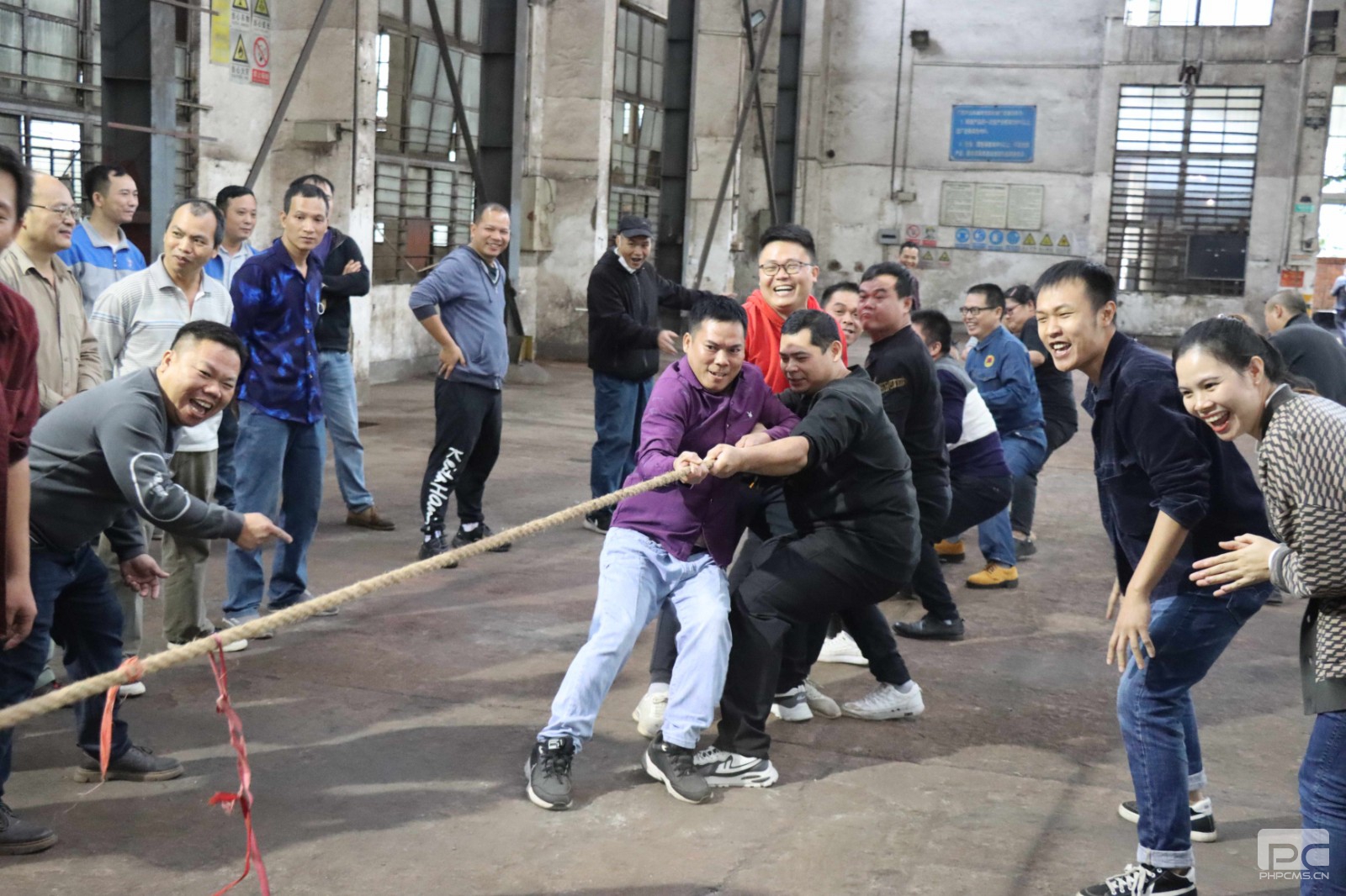 拔河比赛.jpg