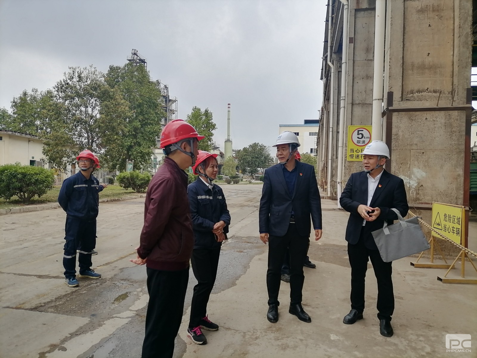 2023年3月17日肖凌书记带队到建工集团、南糖伶俐糖厂参观照片8-1.jpg